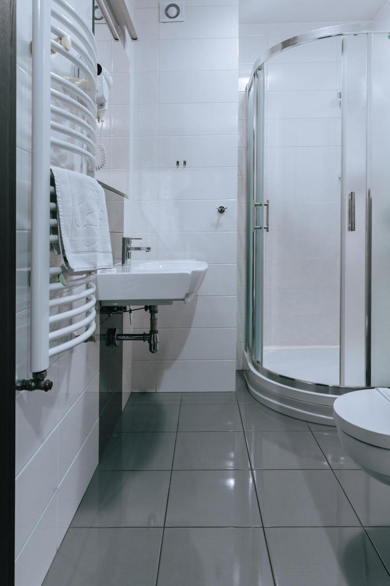 Hotel Pod Figura 奥格罗杰涅茨 外观 照片